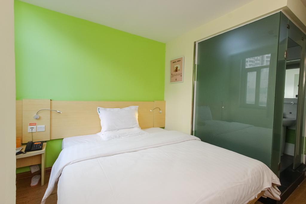7Days Inn Guangzhou New Tianhe Park Buitenkant foto