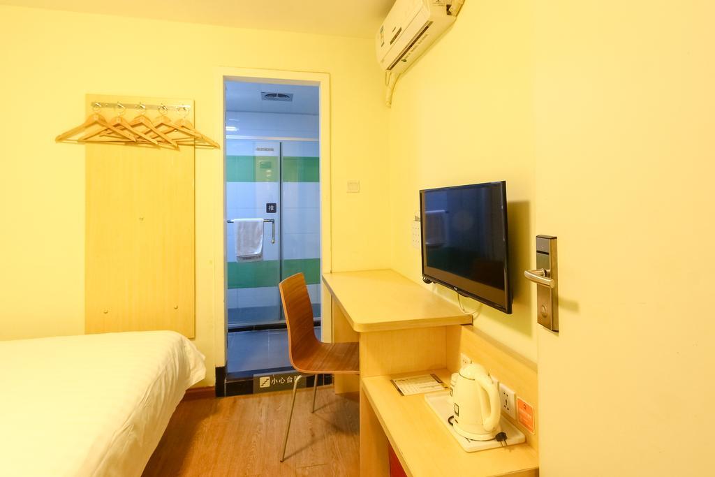 7Days Inn Guangzhou New Tianhe Park Buitenkant foto